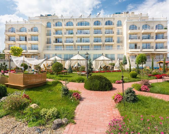 Therma Palace - Außenansicht