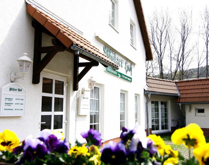Hotelpension Pfälzerhof - Außenansicht