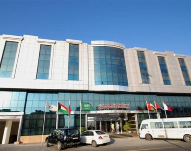Al Bustan Hotel - Außenansicht