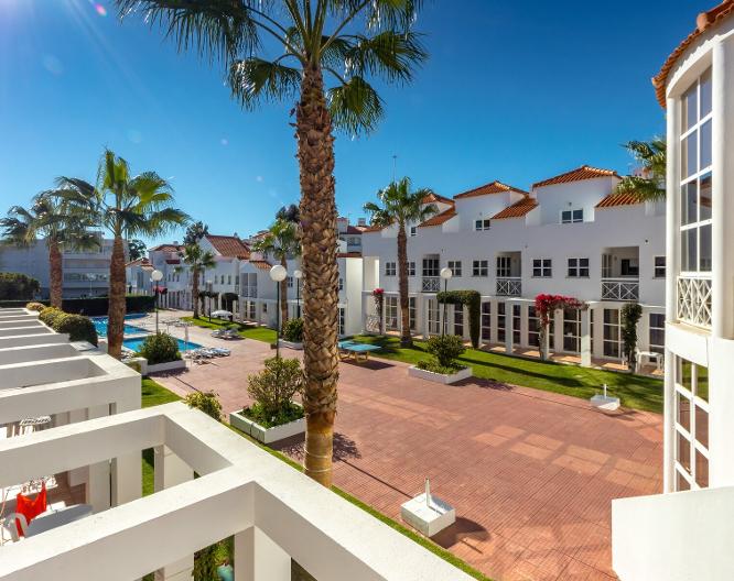 Club Ouratlântico - Außenansicht