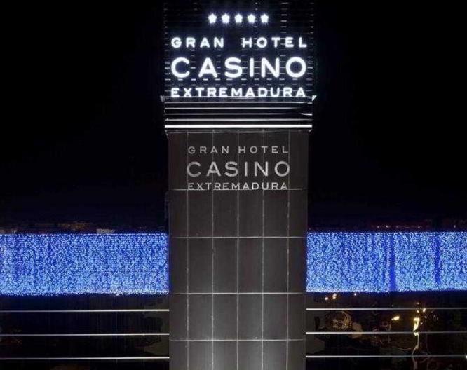 NH Gran Hotel Casino Extremadura - Außenansicht