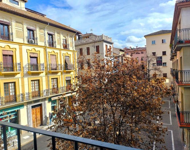 Casual Ilbira Granada - Außenansicht