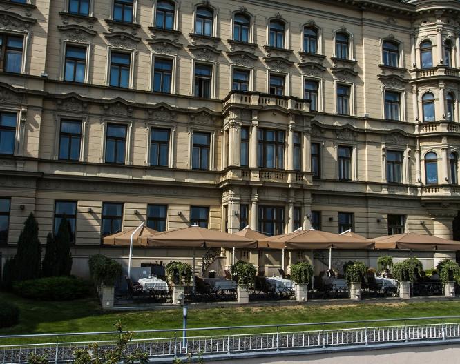 Hotel Le Palais Prague - Außenansicht