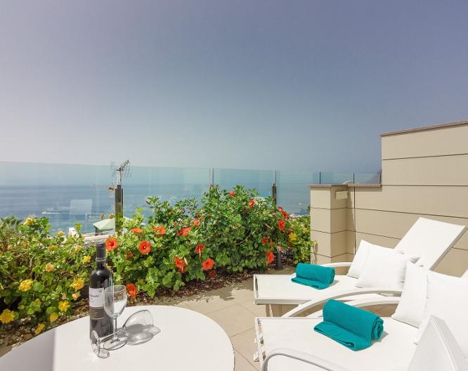 Klayman Diamond Aparthotel - Landschaft