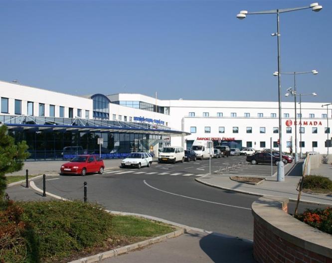 Ramada Airport Hotel Prague - Außenansicht