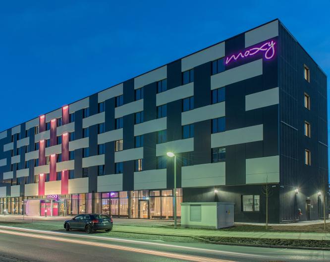 Moxy München Messe - Außenansicht