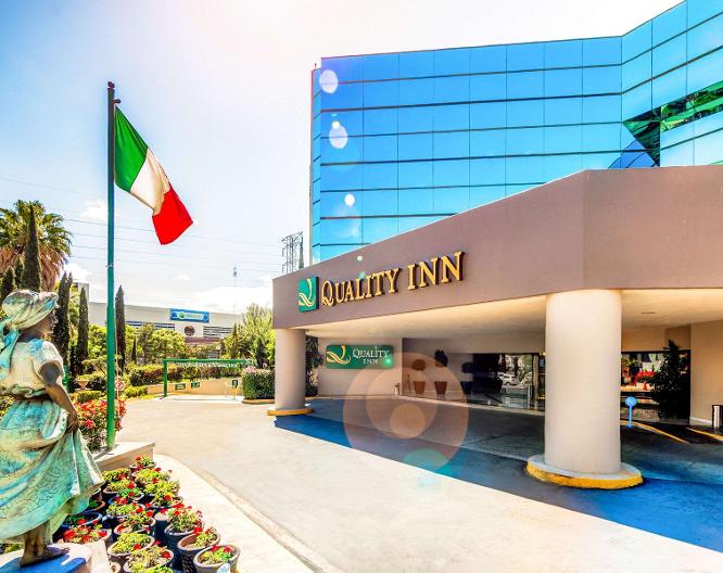 Quality Inn Pachuca - Außenansicht