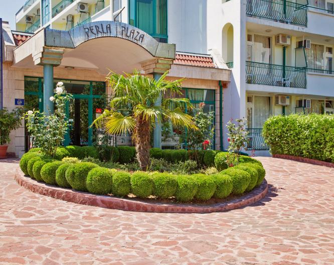 Hotel Perla Plaza - Außenansicht