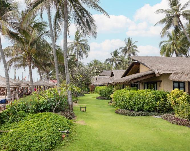 Bamboo Village Beach Resort & Spa - Außenansicht