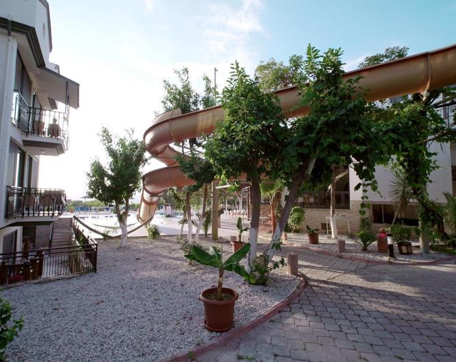 Seyir Village Hotel - Außenansicht