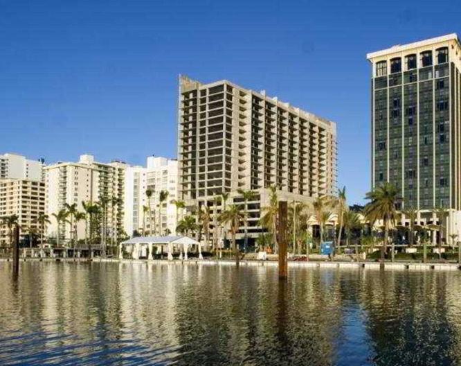 Miami Beach Resort  Spa - Außenansicht