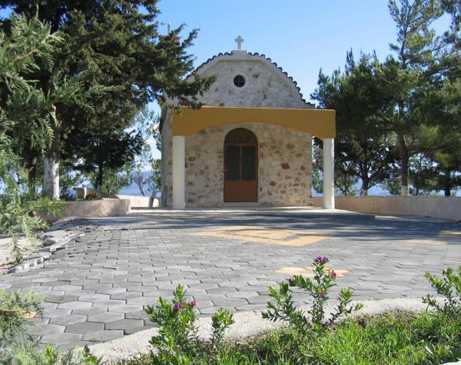 Vergis Epavlis - Außenansicht