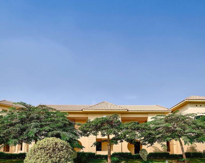 Mövenpick Cairo Media City - Außenansicht