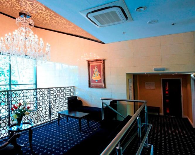 Ramada by Wyndham Oldbury Birmingham - Außenansicht