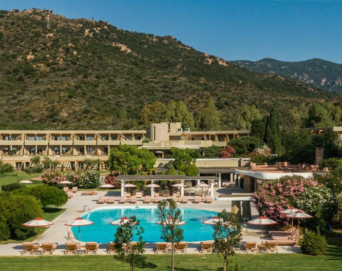 Is Molas Resort - Vue extérieure