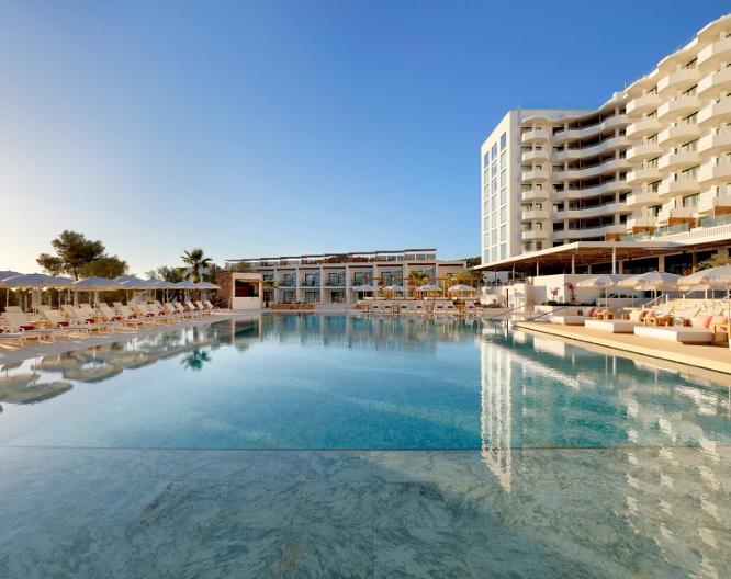 TRS Ibiza Hotel - Außenansicht