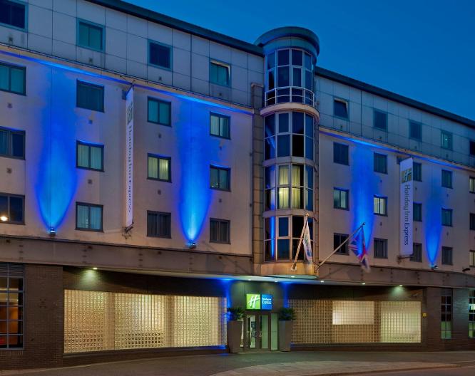 Holiday Inn Express London City - Außenansicht