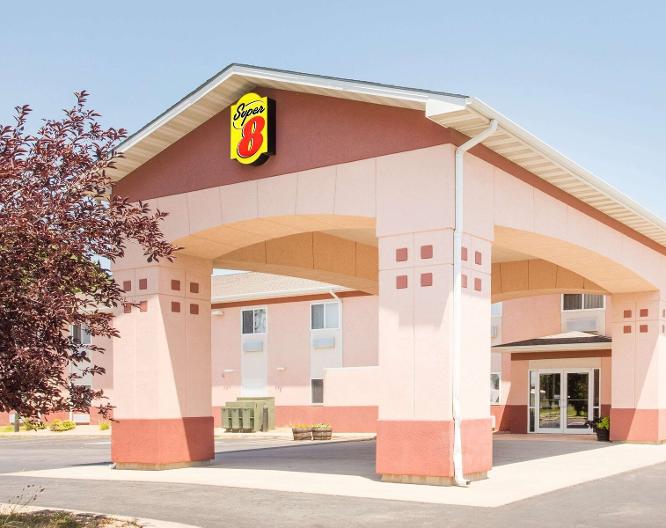 Ramada Anchorage - Außenansicht