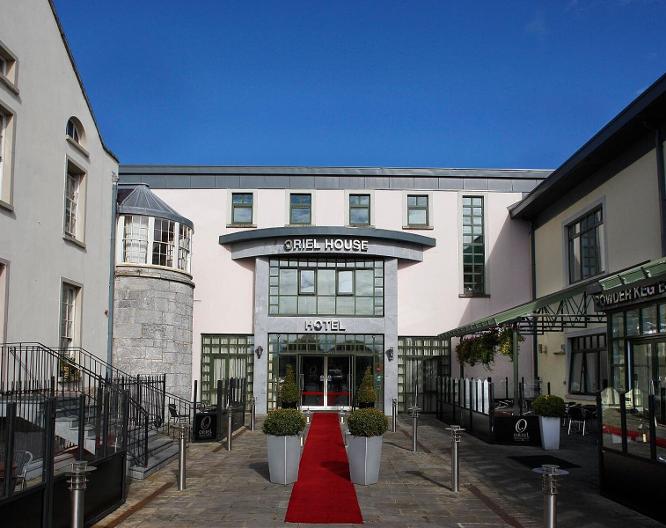 Oriel House Leisure Club & Spa - Außenansicht