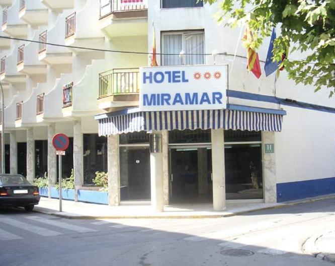 4R Miramar Calafell - Außenansicht