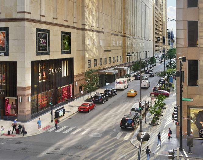 The Drake Hotel - Außenansicht