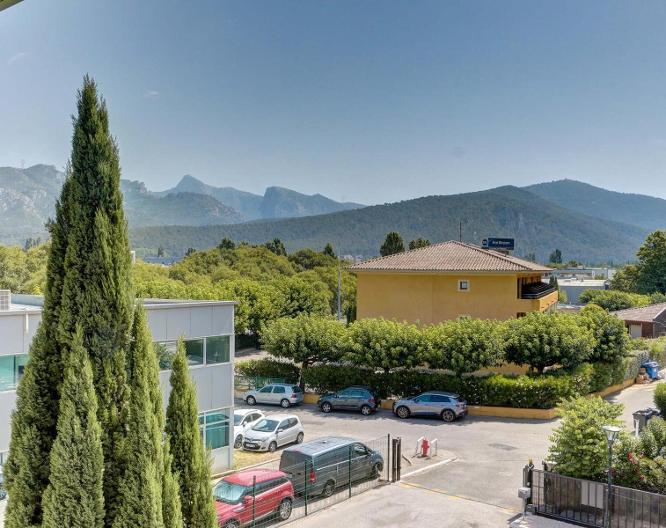 B&B Aubagne Gemenos - Außenansicht