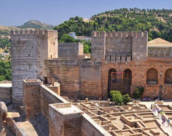 NH Collection Granada Victoria - Außenansicht