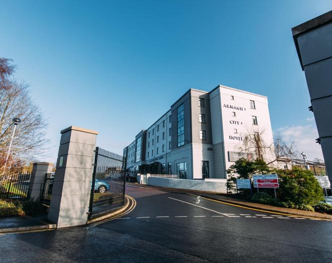 Armagh City - Außenansicht