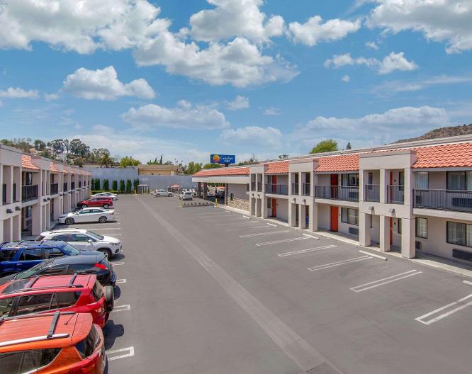 Comfort Inn Near Old Town Pasadena - Außenansicht