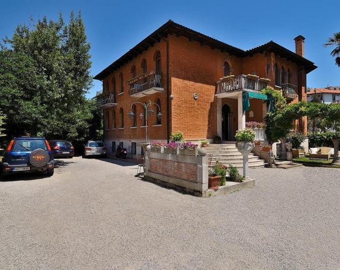 Villa Albertina - Außenansicht