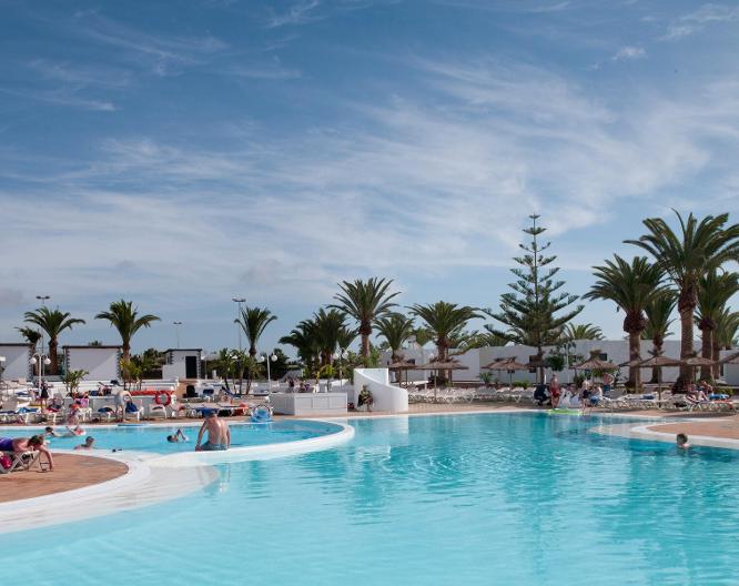 HL Rio Playa Blanca Hotel - Außenansicht