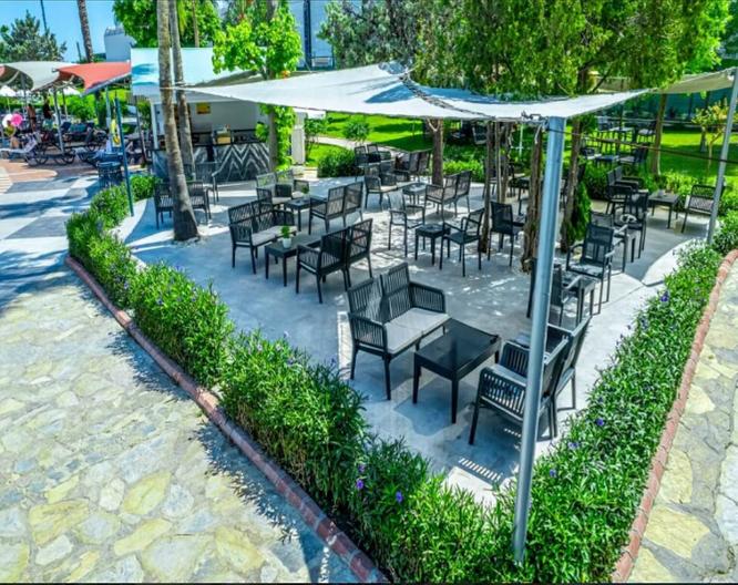 Queen's Park Le Jardin - Außenansicht