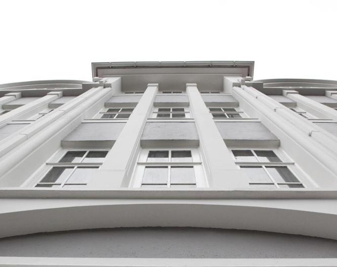 Sandhotel - Außenansicht