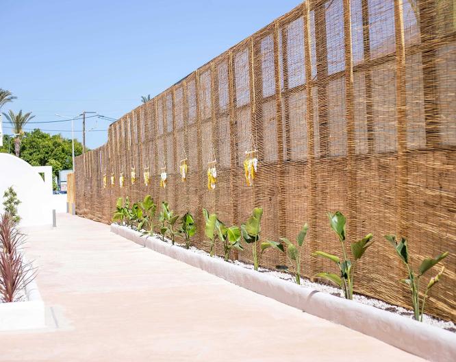 Atma Beach Rooms & Suites - Landschaft
