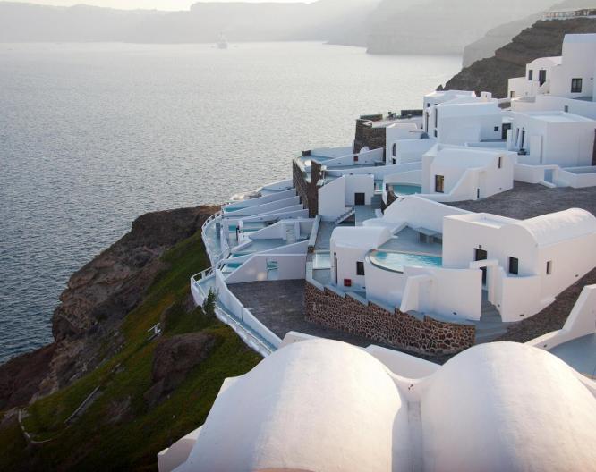 Grand Ambassador Santorini - Außenansicht