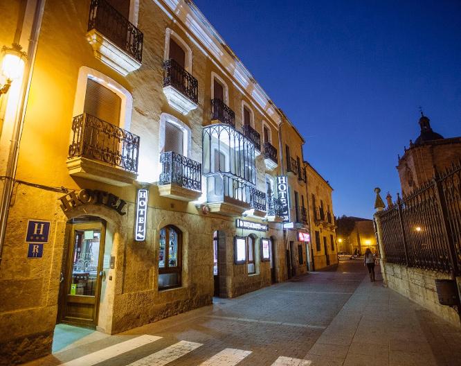 Hotel Arcos - Außenansicht