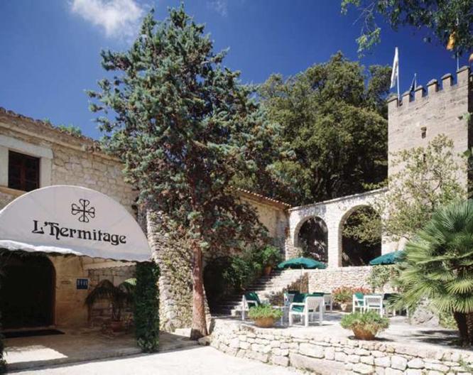 LHermitage - Außenansicht