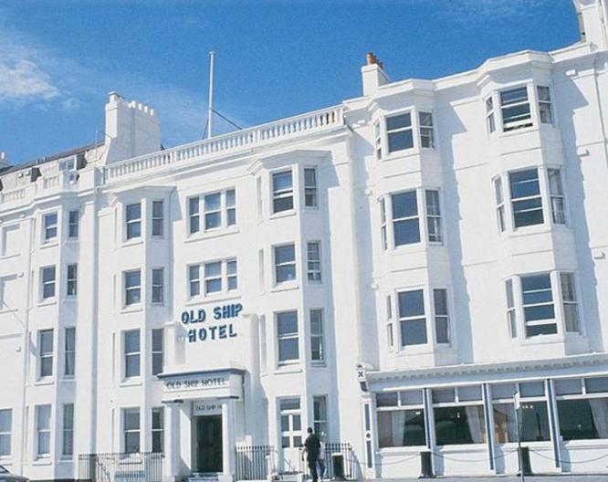 The Old Ship Hotel - Außenansicht