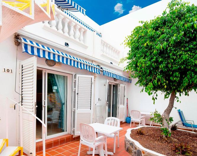 Ona los Claveles - Außenansicht