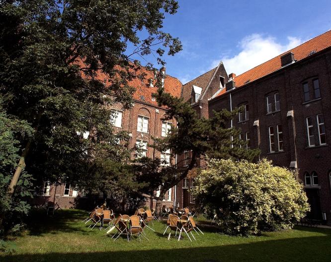 Hotel Monasterium Poortackere - Außenansicht