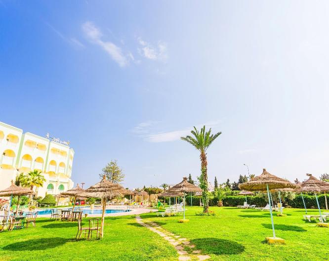 Houria Palace - Außenansicht