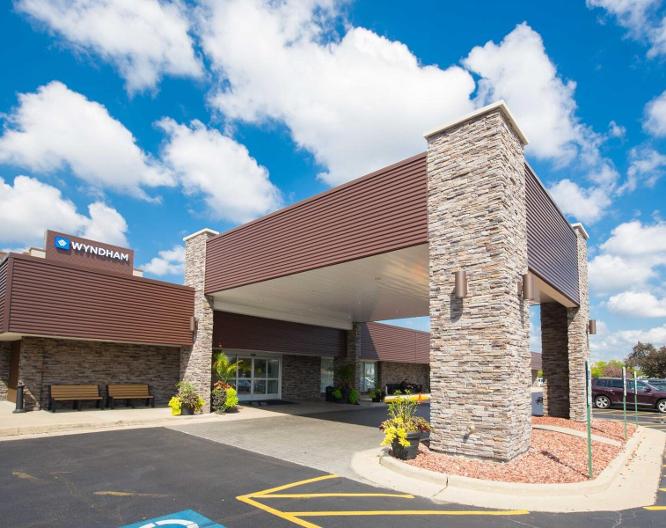 Wyndham Chicago O'Hare - Außenansicht