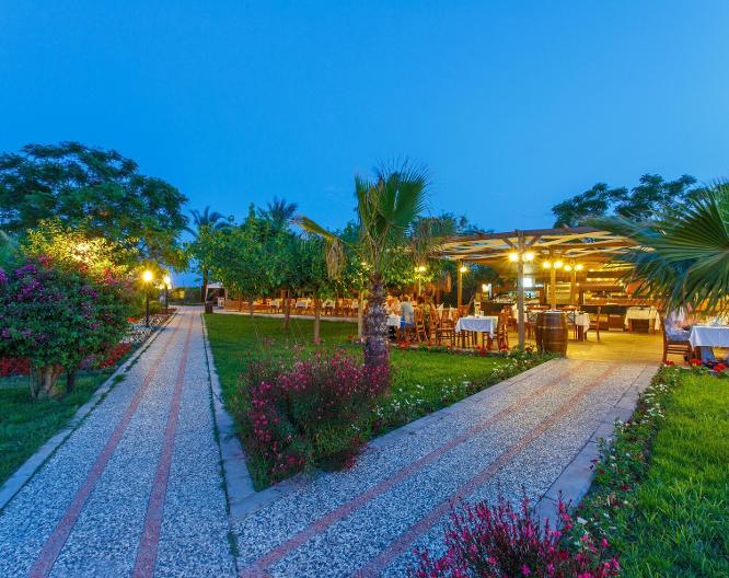 Lucida Beach Hotel - Außenansicht