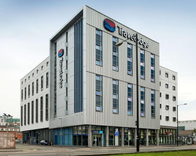 Travelodge Manchester Central Arena - Außenansicht
