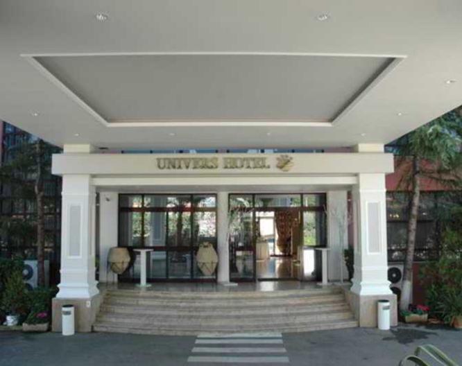 Univers Hotel - Außenansicht