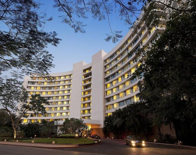 Lakeside Chalet, Mumbai - Marriott Executive Apartments - Außenansicht