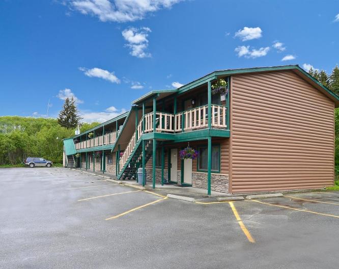 Best Western Bidarka Inn - Außenansicht