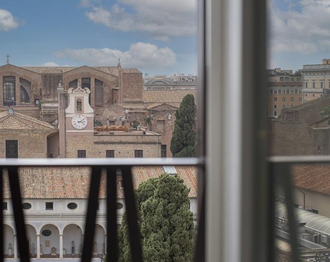 Camplus Hotel Roma Centro - Außenansicht