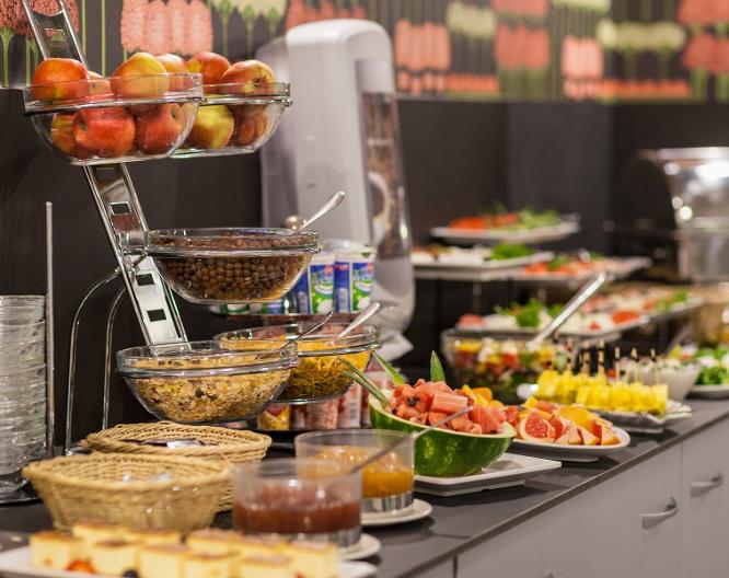 Hotel Downtown Krakow - Essen und Trinken