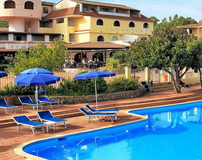 Colonna Beach Hotel & Apartments - Außenansicht